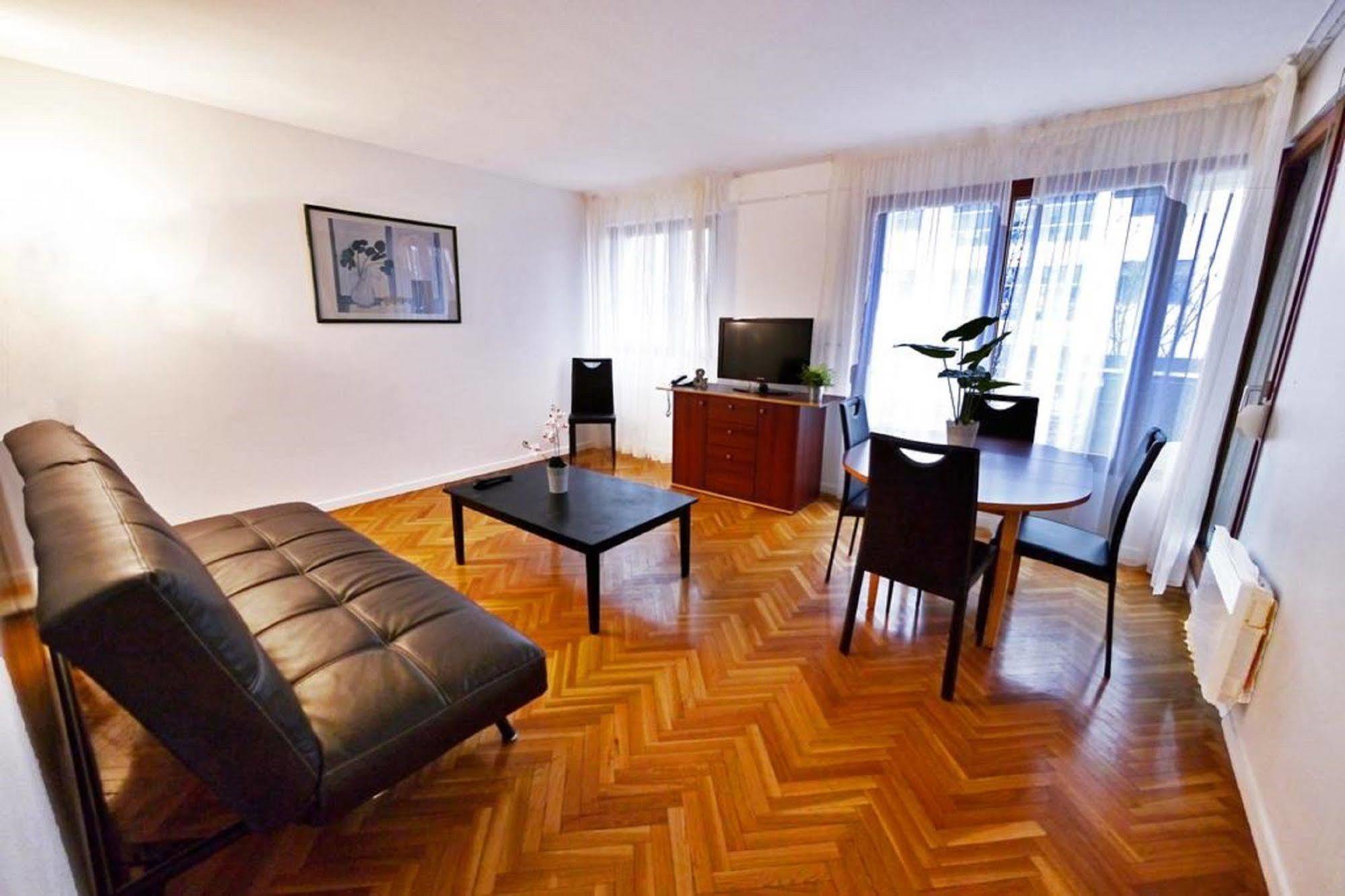 Tempolodge La Defense Курбевуа Экстерьер фото
